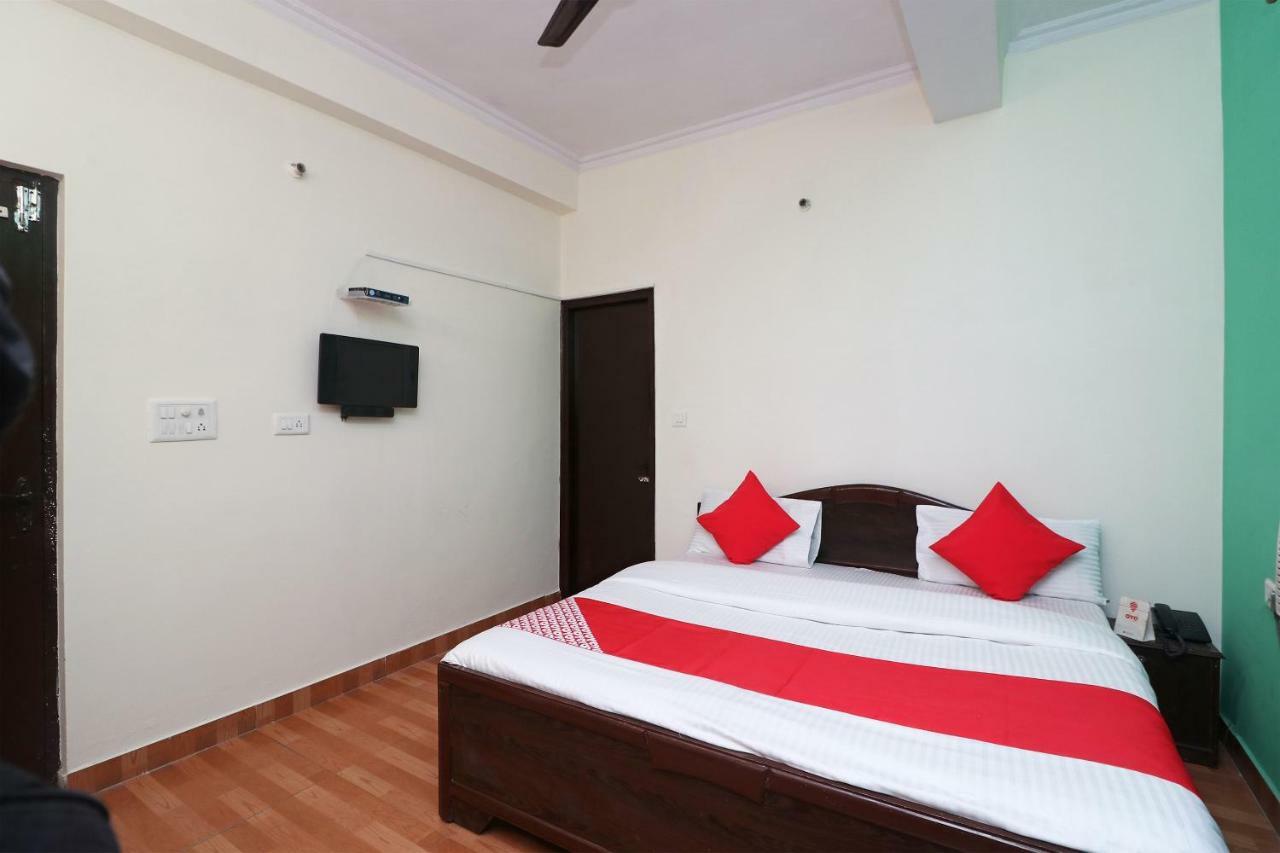 Oyo 29411 Hotel Vanshika Agra  Kültér fotó