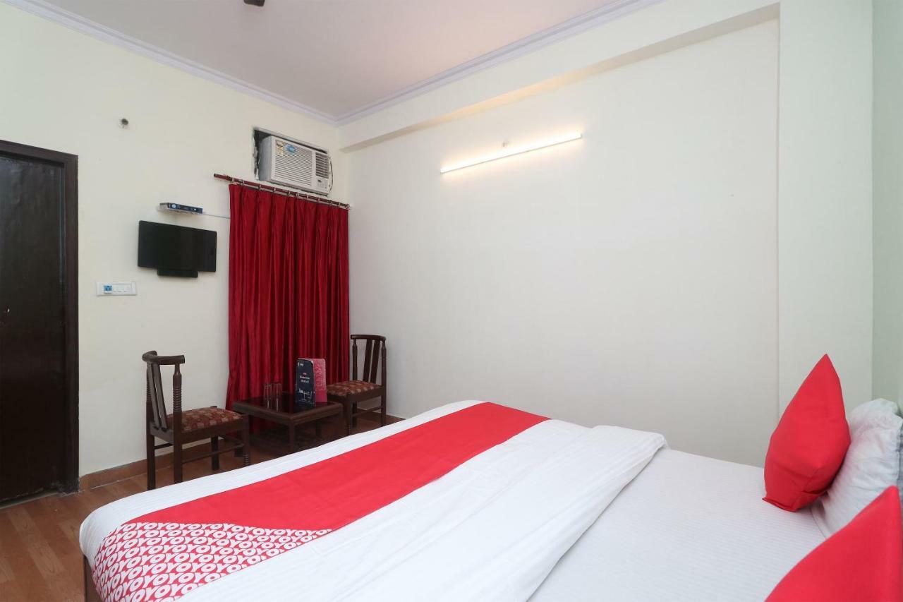 Oyo 29411 Hotel Vanshika Agra  Kültér fotó