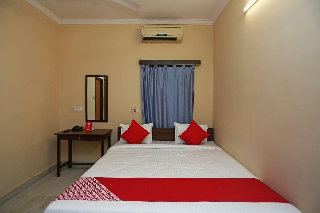 Oyo 29411 Hotel Vanshika Agra  Kültér fotó