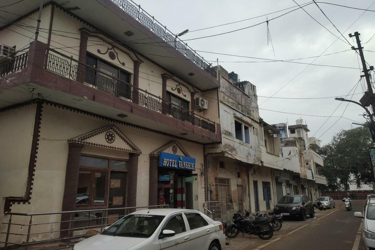 Oyo 29411 Hotel Vanshika Agra  Kültér fotó