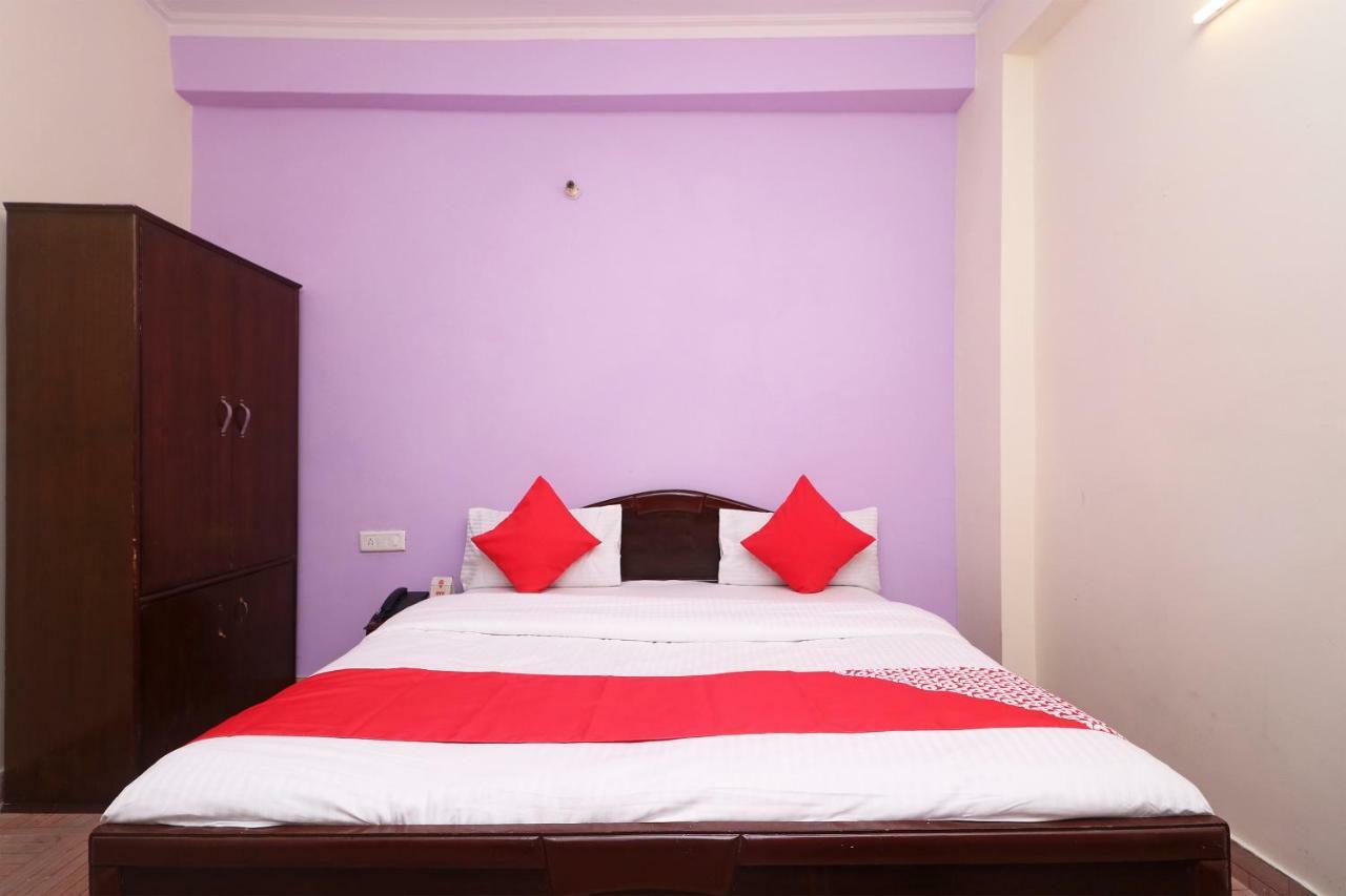 Oyo 29411 Hotel Vanshika Agra  Kültér fotó