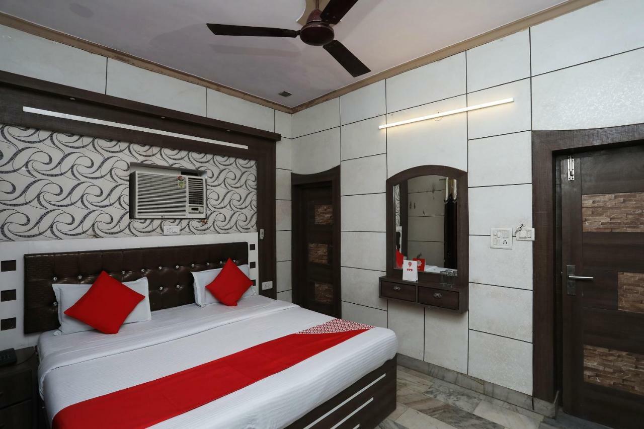 Oyo 29411 Hotel Vanshika Agra  Kültér fotó